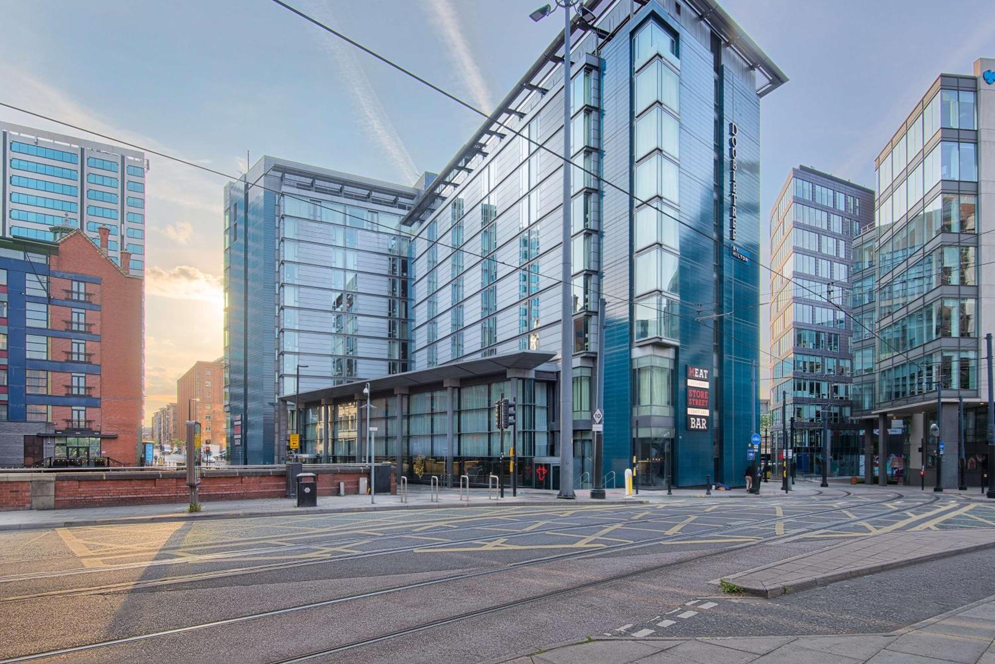 Doubletree By Hilton Manchester Piccadilly Екстериор снимка